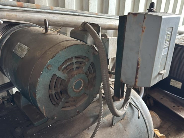 #259-•-stationary-air-compressor-image-5