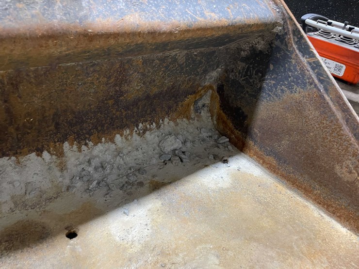 2012-caterpillar-226b3-image-34