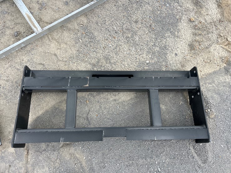 #53-•-skid-steer-pallet-fork-frame-image-1