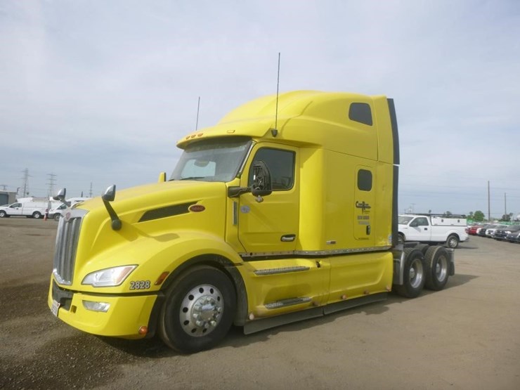 2024-peterbilt-579-image-1