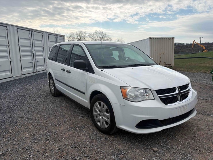 2015-dodge-caravan-image-2