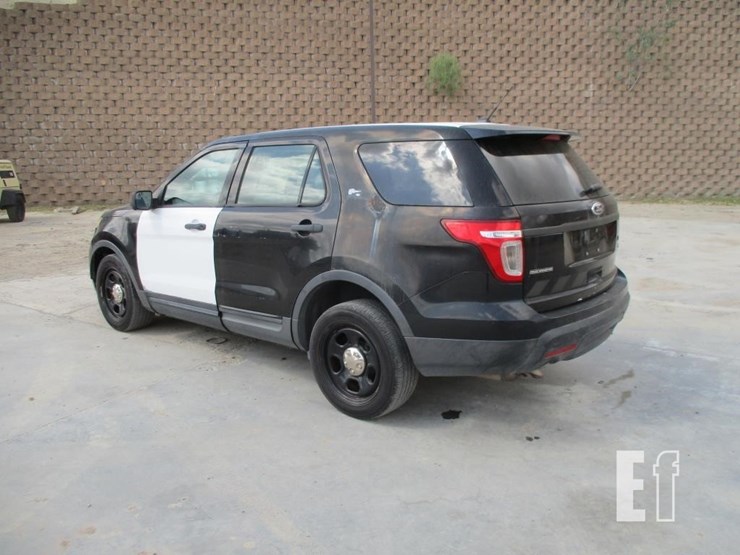 2014-ford-explorer-image-4