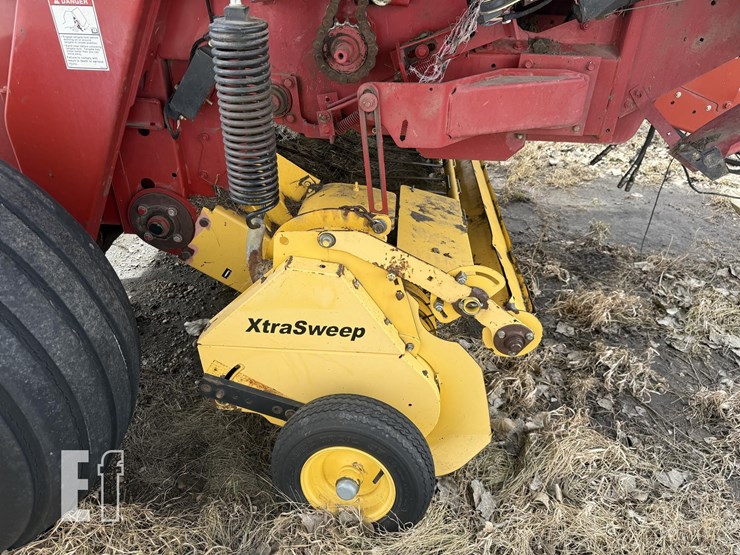 new-holland-br7090-image-5