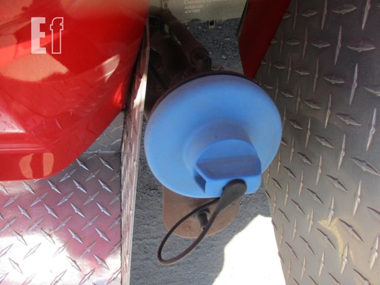 2011-dodge-3500-image-25