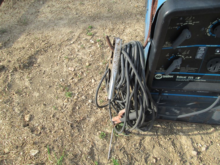 miller-bobcat-225-image-6