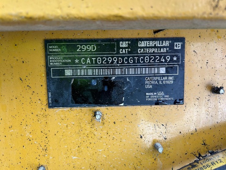 2015-caterpillar-299d-image-26