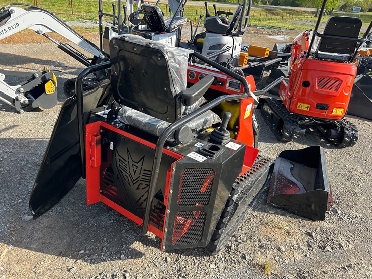 #101-•-2026-sdlanch-sdll580-ride-on-mini-skid-steer-image-4