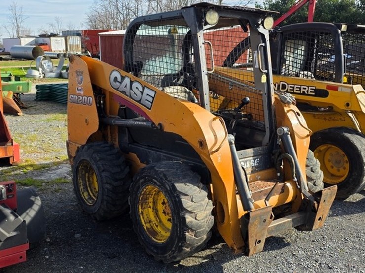 2011-case-sr200-image-1