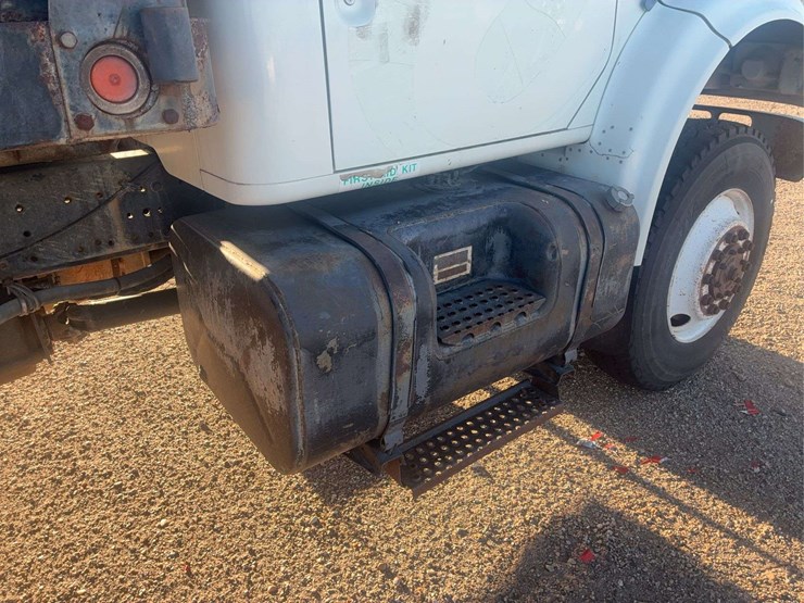 1999-international-4800-image-19