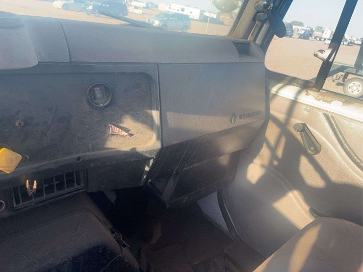 1999-international-4800-image-11