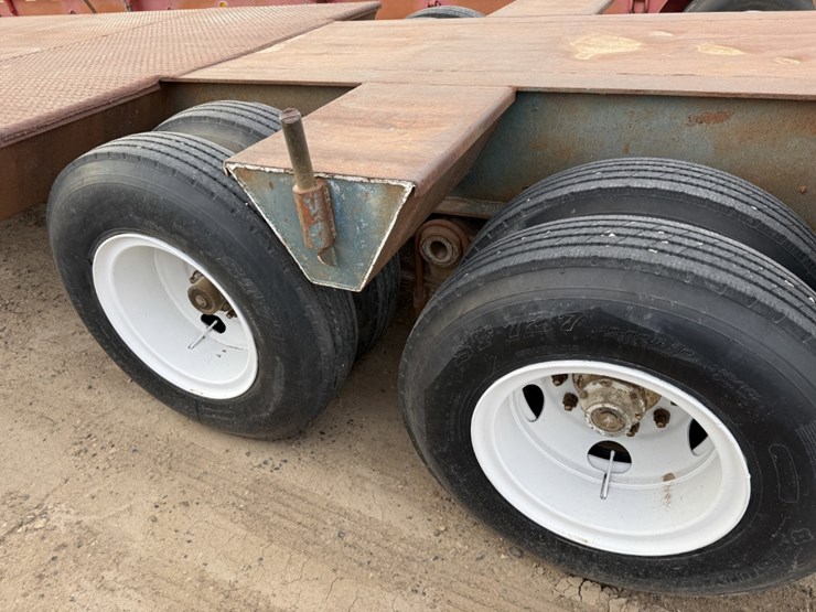 1981-aztec-42-x-96-t/a-drop-deck-lowboy-image-6