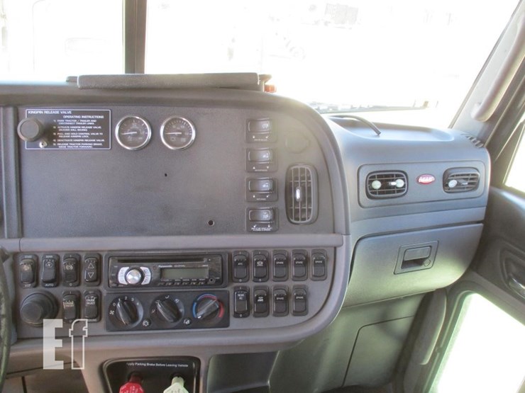 2012-peterbilt-386-image-9