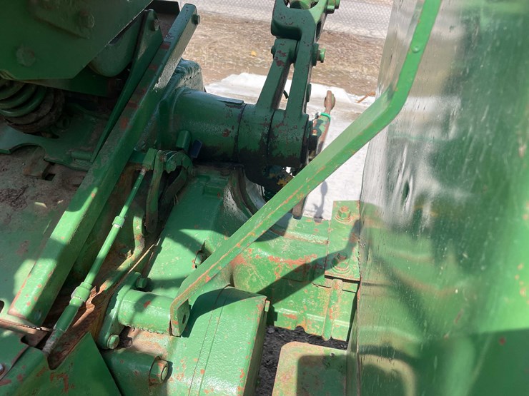 1961-john-deere-2010-image-27