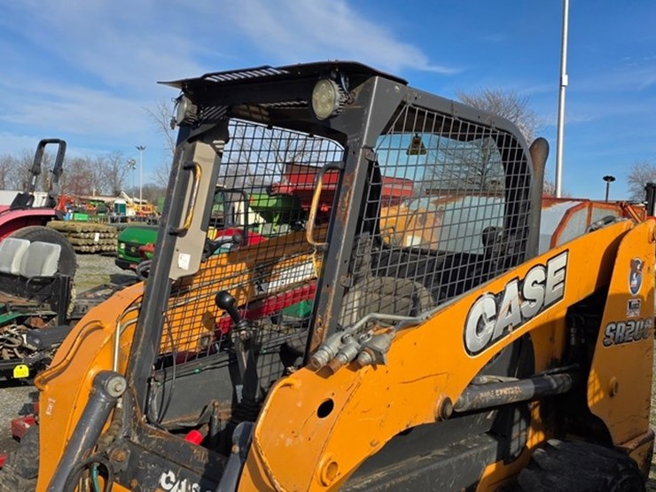 2011-case-sr200-image-27