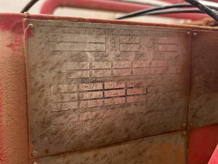 2004-peterbilt-357-image-9