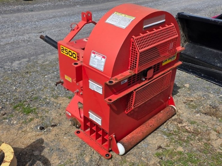 agri-metal-2500-3pt.-blower-image-3