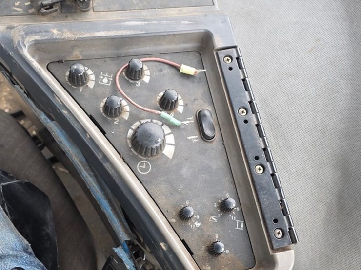 case-ih-mx220-image-52