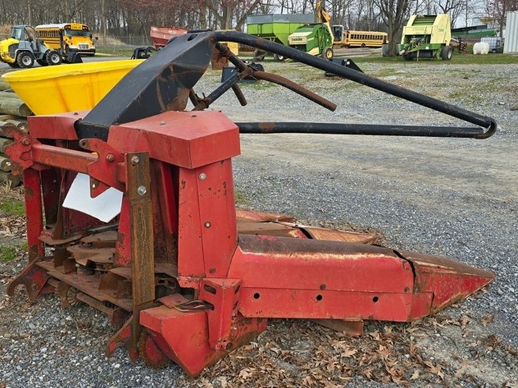 case-rche-3-row-corn-head-image-3