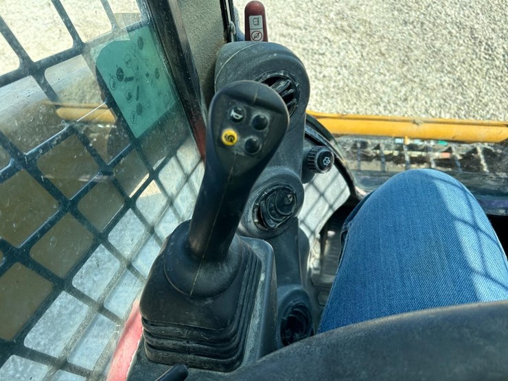 caterpillar-259d3-image-25