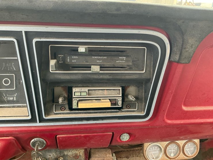 1976-ford-f350-image-24