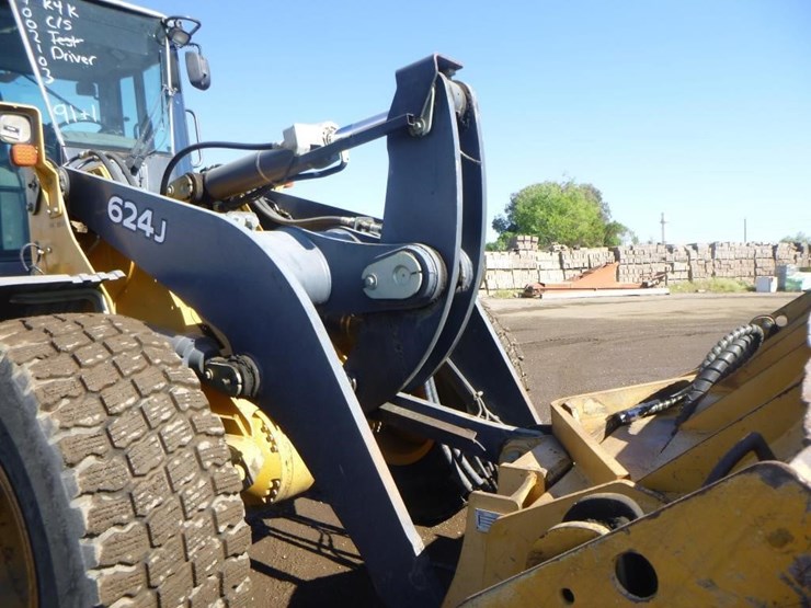 2005-deere-624j-image-19