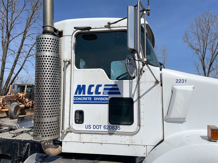 2004-kenworth-t800-image-43