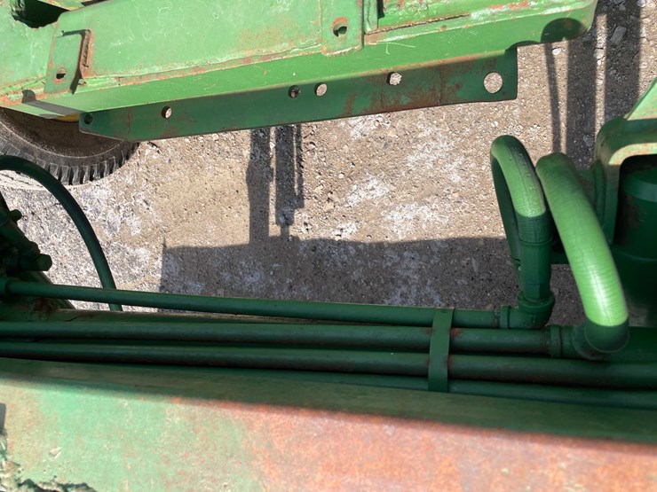 1961-john-deere-2010-image-13