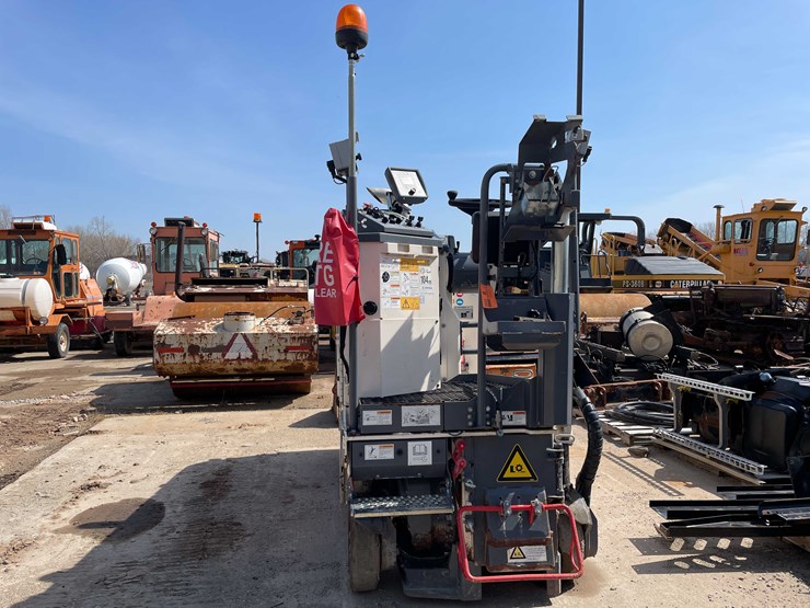 #5690-•-2017-wirtgen-w35ri-milling-machine-image-4