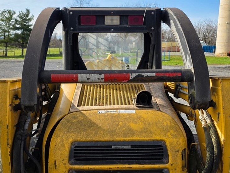 john-deere-270-image-17