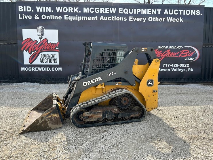 2019-deere-317g-image-1