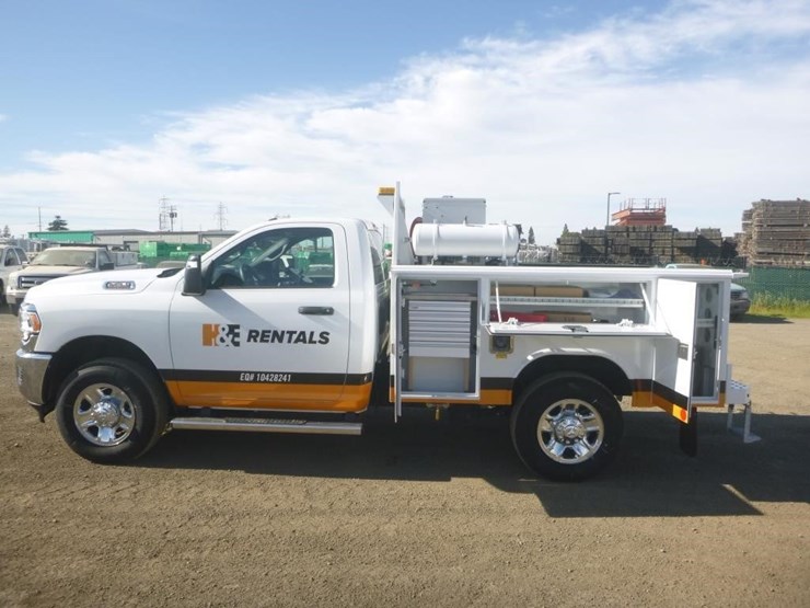 2024-dodge-2500-image-5