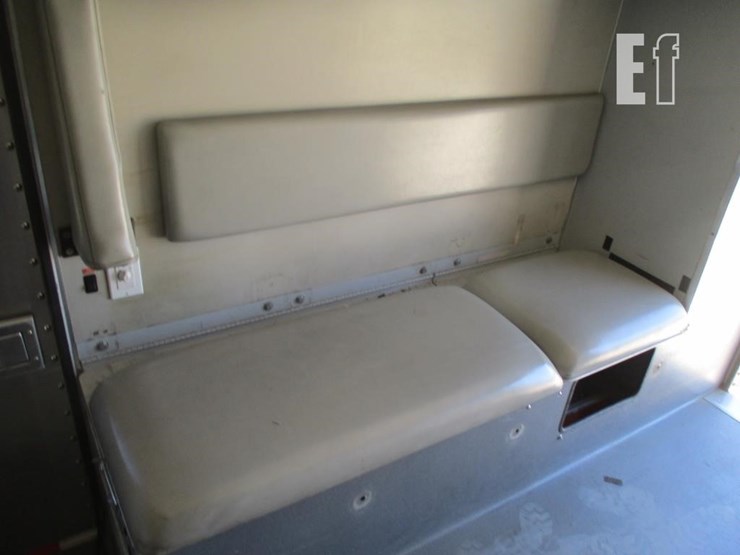 2011-dodge-3500-image-19