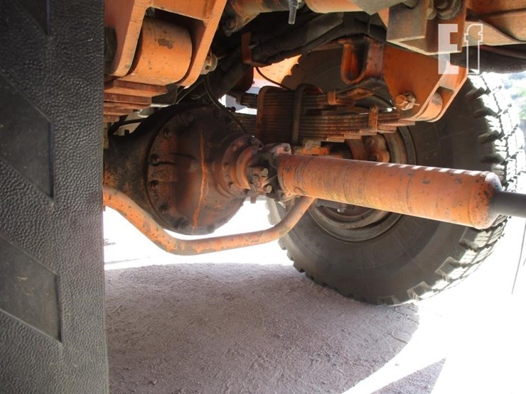 1992-caterpillar-c13-image-30