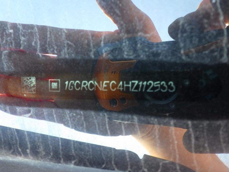 2017-chevrolet-1500-image-15