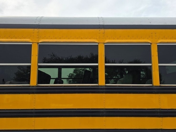 2008-caterpillar-c7-image-25