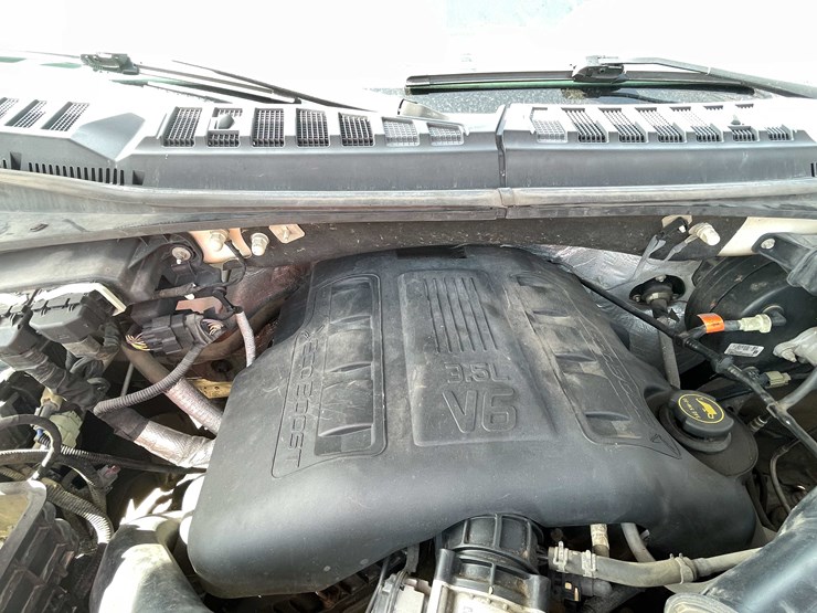 #5673-•-2015-f150-xlt-4x4-extended-cab-(has-wi-title)-image-93