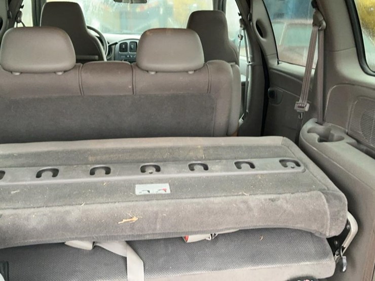 2003-dodge-caravan-se-image-28