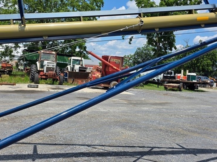 new-harvest-t862-8"x62'-transport-auger-image-18