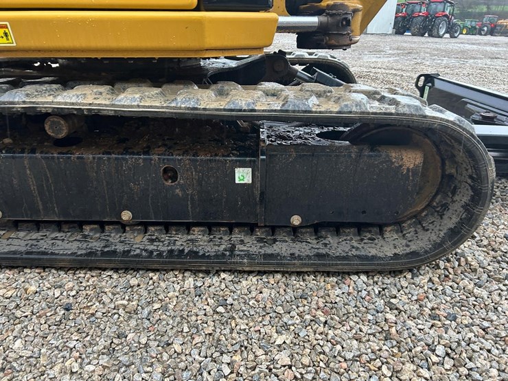 2022-caterpillar-305-image-13