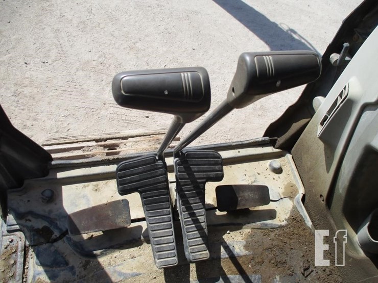 2010-doosan-dx140-lc-image-12