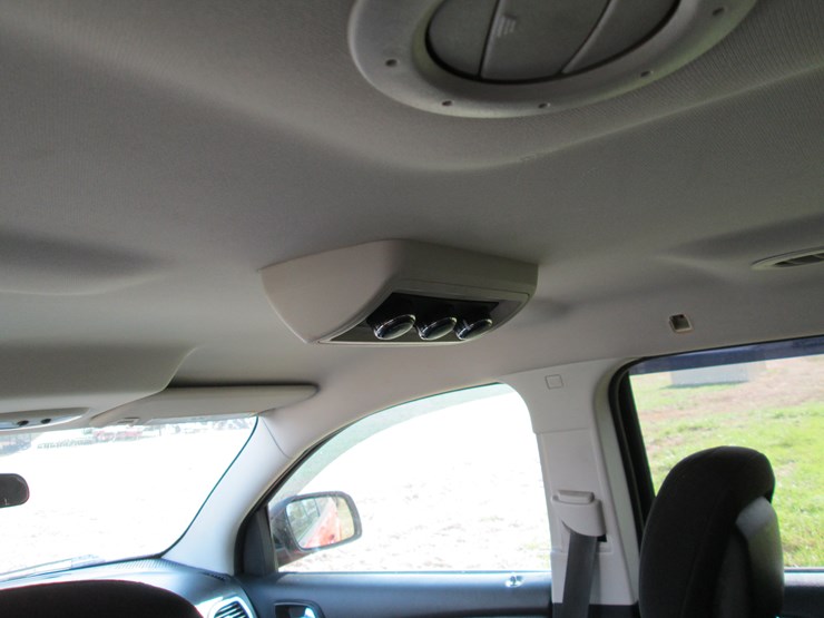 2014-dodge-journey-sxt-image-21