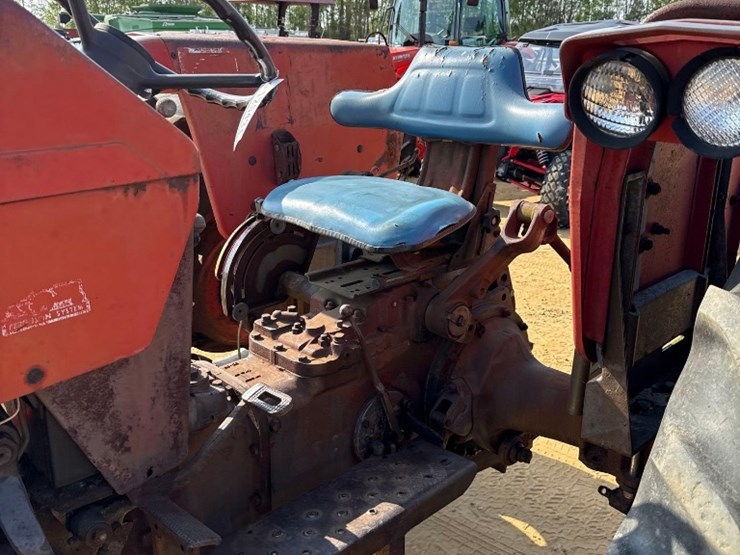 massey-ferguson-175-image-12