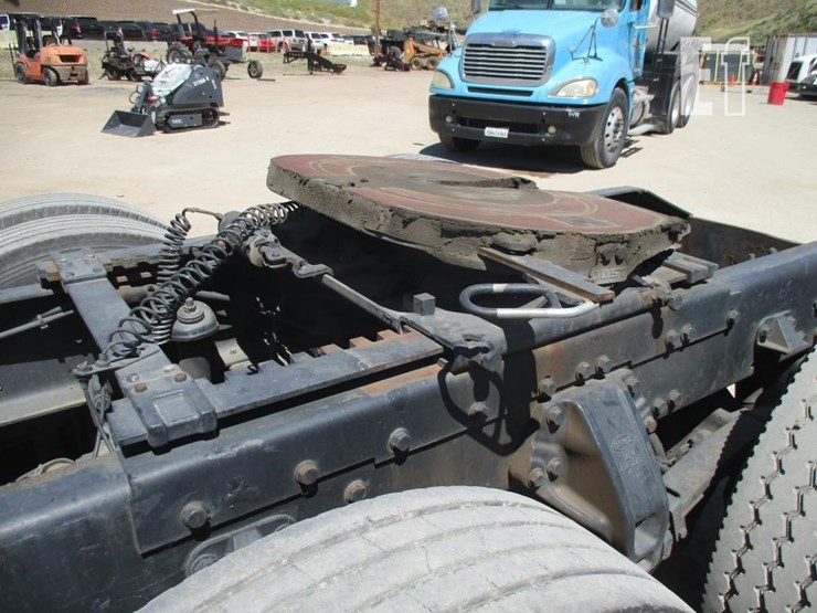 2012-peterbilt-386-image-16