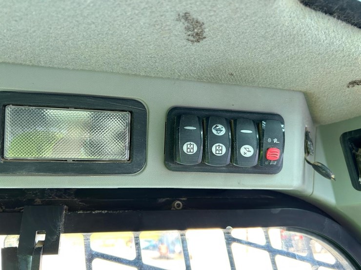 2018-caterpillar-279d-image-26