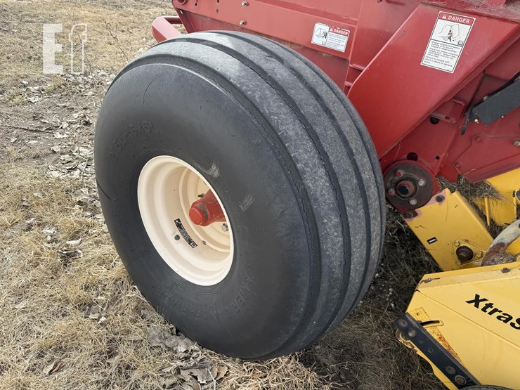 new-holland-br7090-image-8