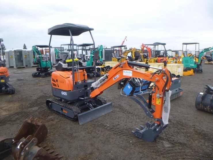 aboss-gh25-hydraulic-excavator-image-2