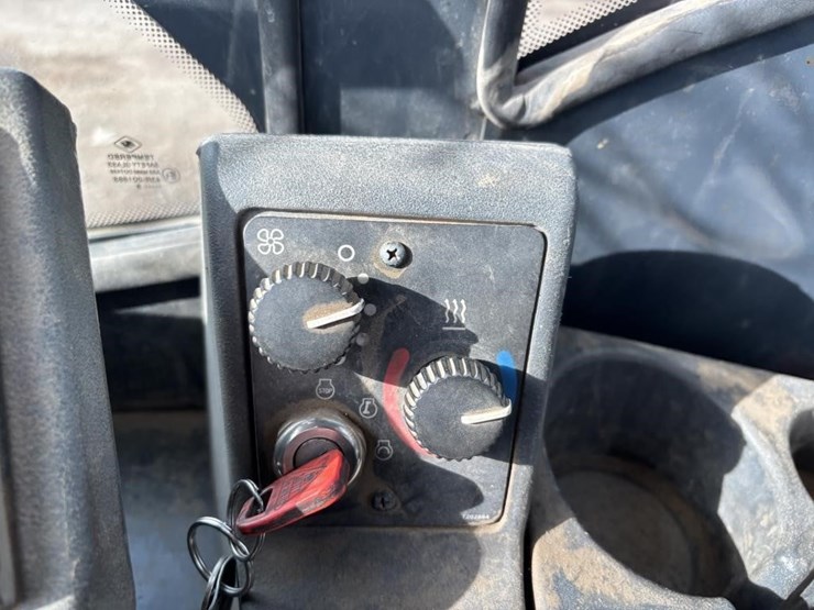 2008-deere-624j-image-38