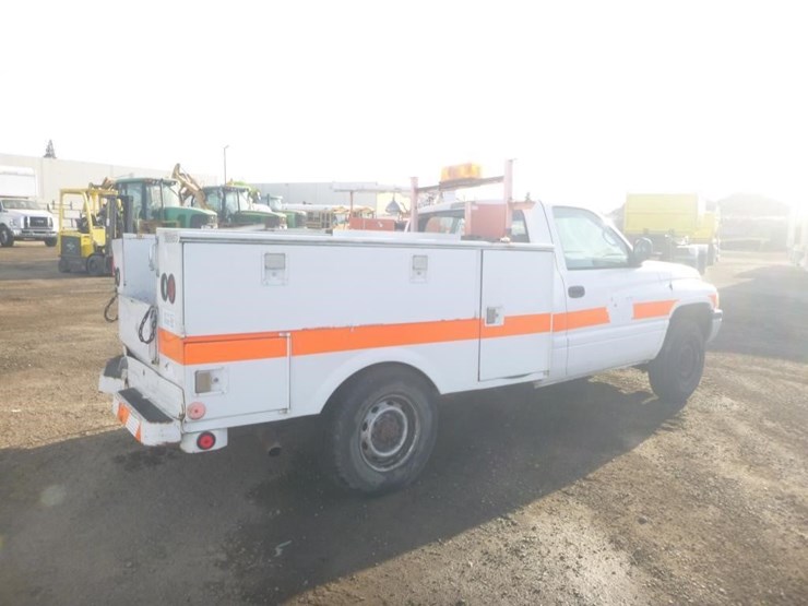 2002-dodge-ram-2500-image-3