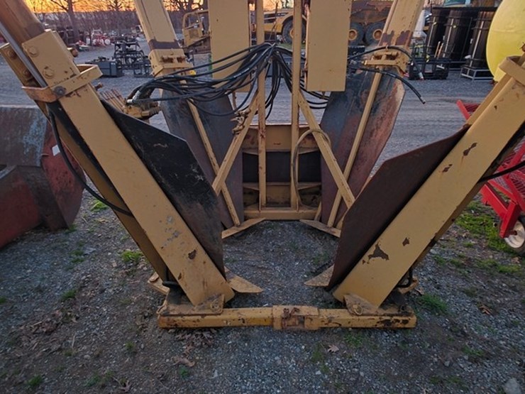 ts-44t-skidloader-tree-spade-image-9