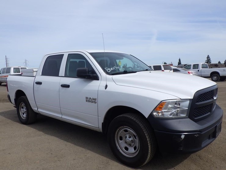 2017-dodge-1500-image-2